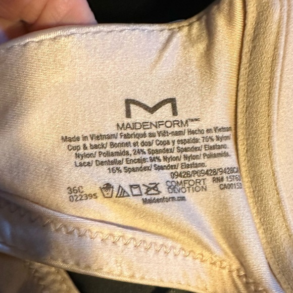 Maidenform Women's Bra 36C - underwire coverts to - soft pink color. Like new - Picture 6 of 8